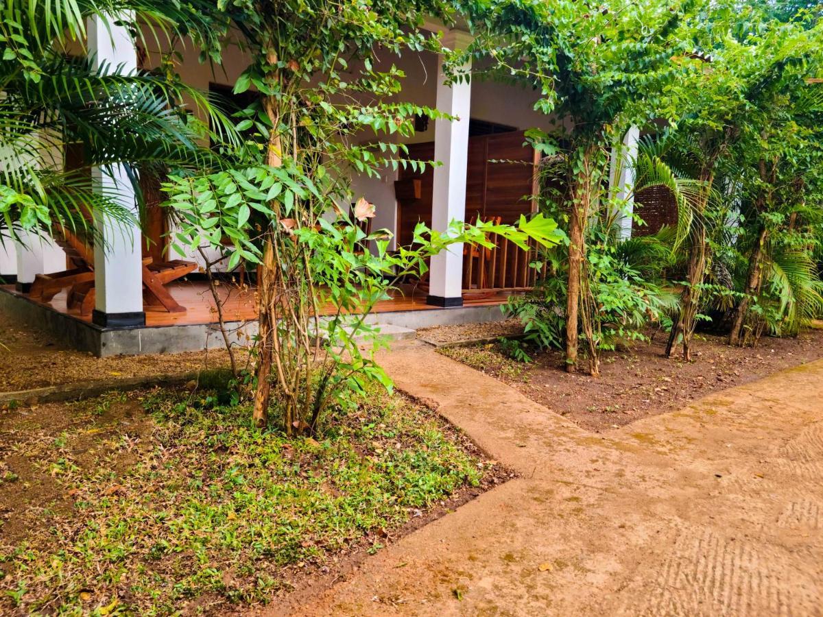 Woodholic Homestay Sigiriya Exterior photo