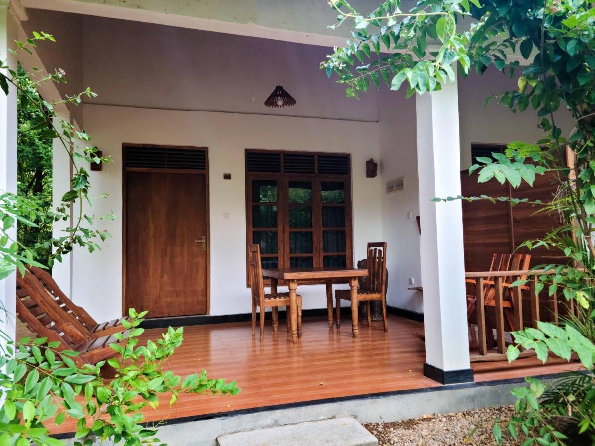 Woodholic Homestay Sigiriya Exterior photo