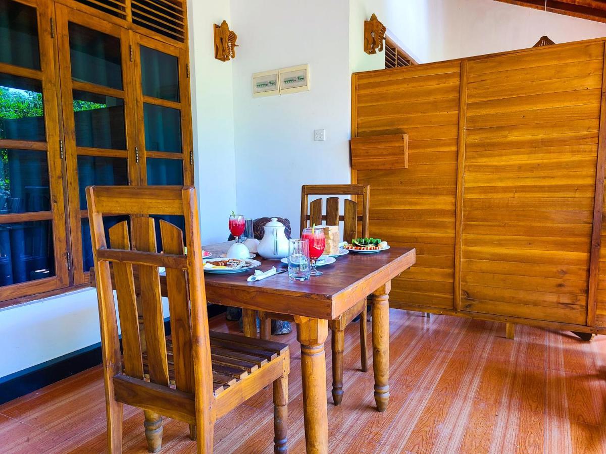 Woodholic Homestay Sigiriya Exterior photo