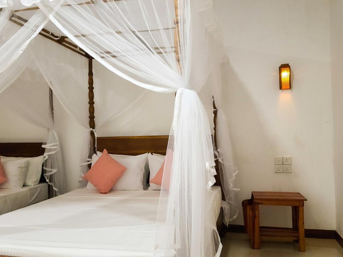Woodholic Homestay Sigiriya Exterior photo