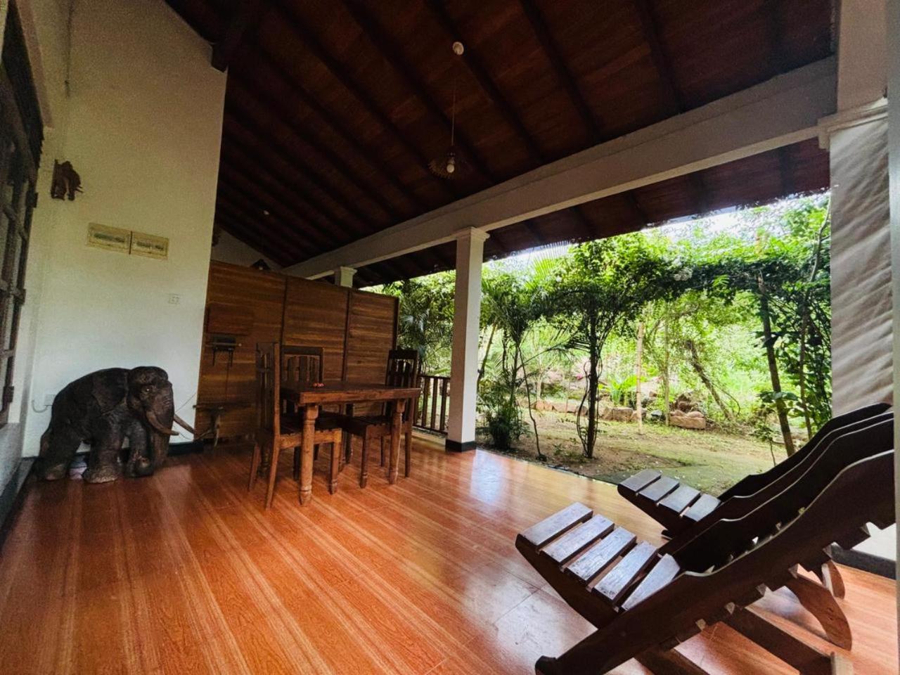 Woodholic Homestay Sigiriya Exterior photo